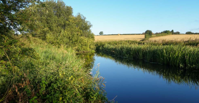 River Anker, Amington